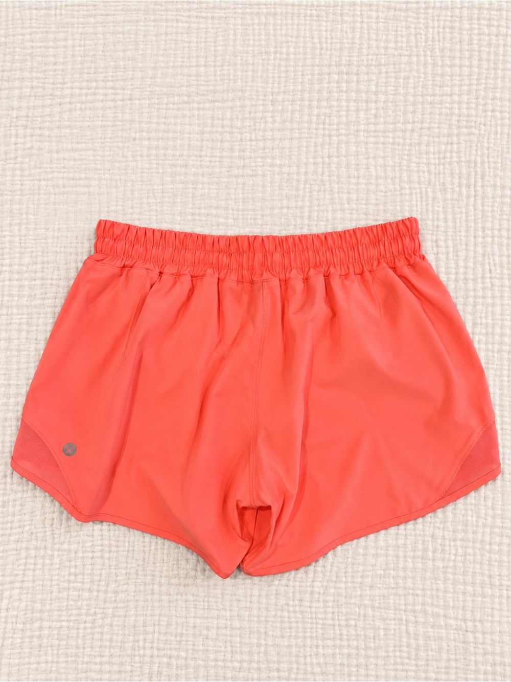 Lululemon Hotty Hot Low-Rise Lined Short 4” Sunset Size 8 Like New - Picture 2 of 3